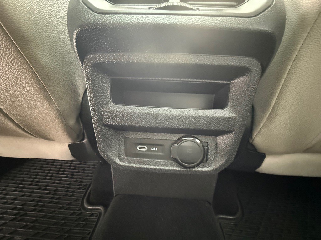 2021 Volkswagen Tiguan Image 17