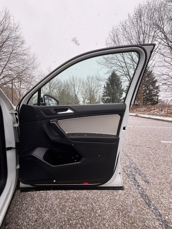 2021 Volkswagen Tiguan Image 23