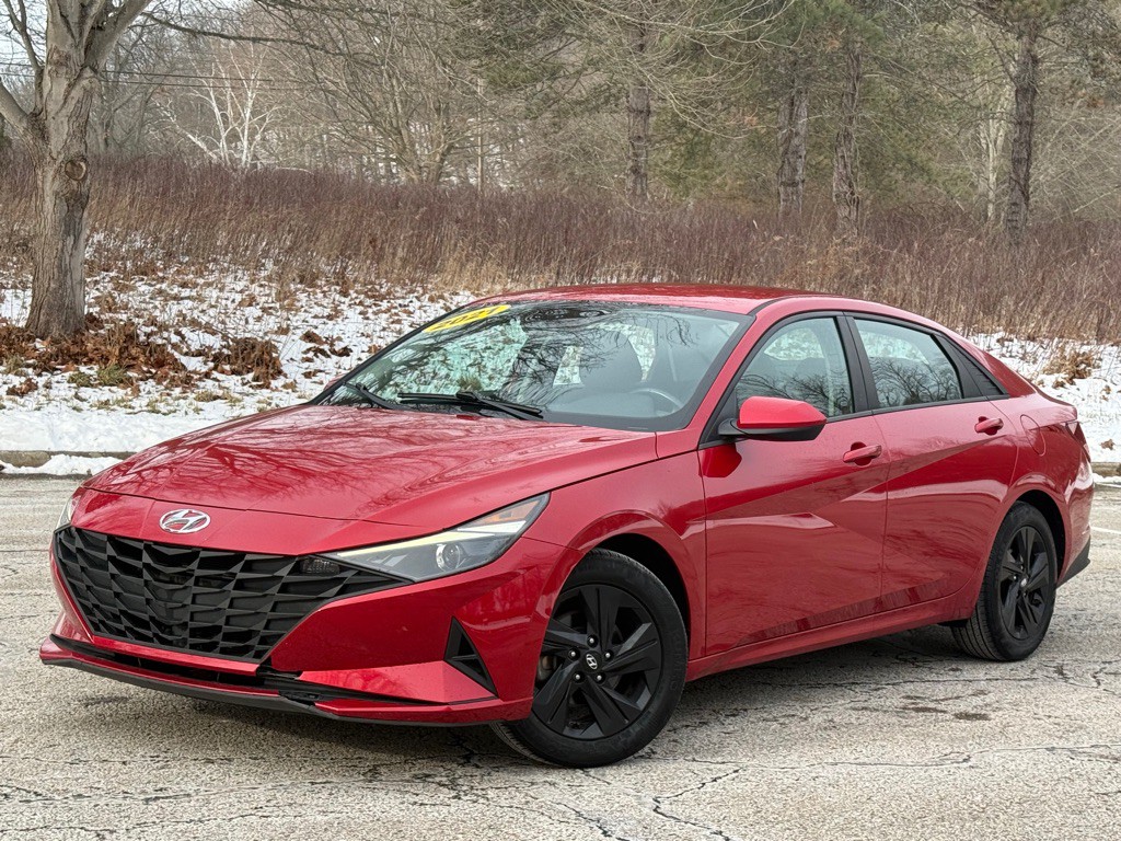 2021 Hyundai Elantra Image 2