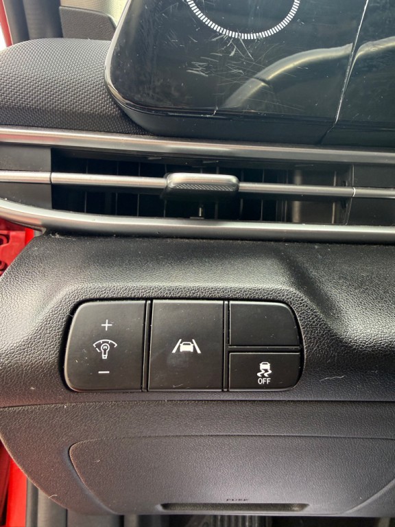 2021 Hyundai Elantra Image 11