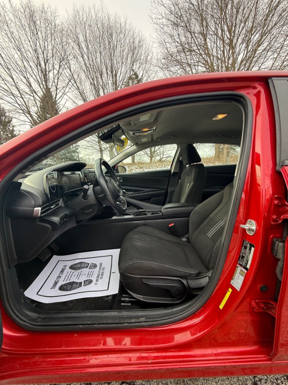 2021 Hyundai Elantra Image 12