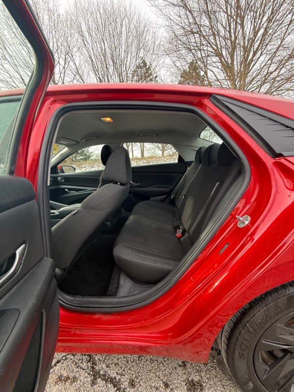 2021 Hyundai Elantra Image 14