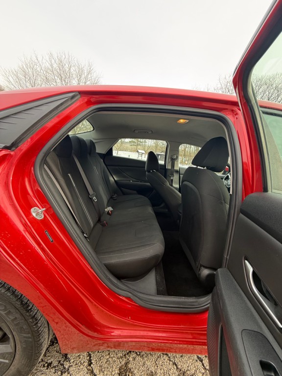 2021 Hyundai Elantra Image 17