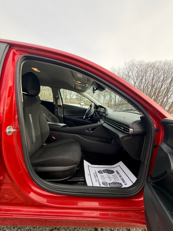 2021 Hyundai Elantra Image 19