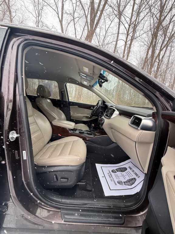 2016 Kia Sorento Image 19