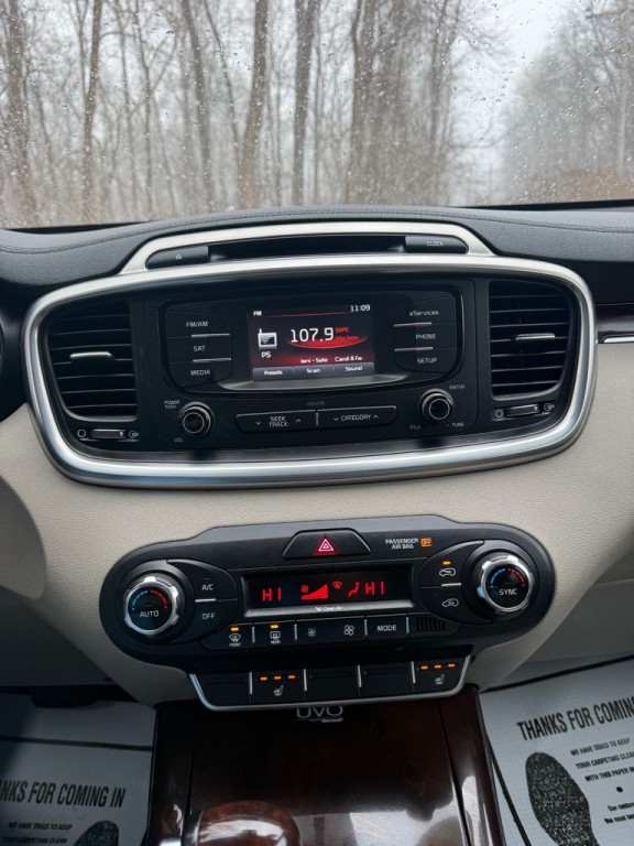 2016 Kia Sorento Image 7