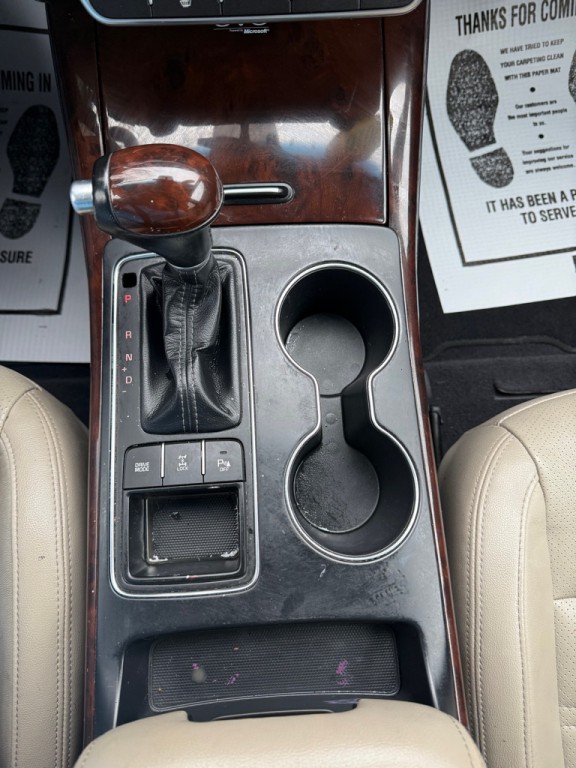 2016 Kia Sorento Image 8