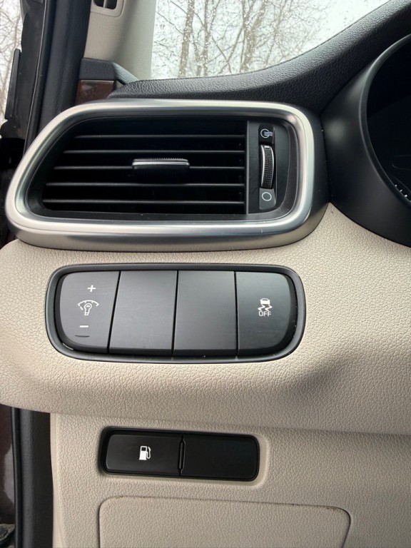 2016 Kia Sorento Image 10