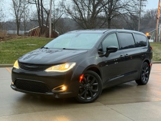 Image for 2018 Chrysler Pacifica Touring Plus ID: 7085546
