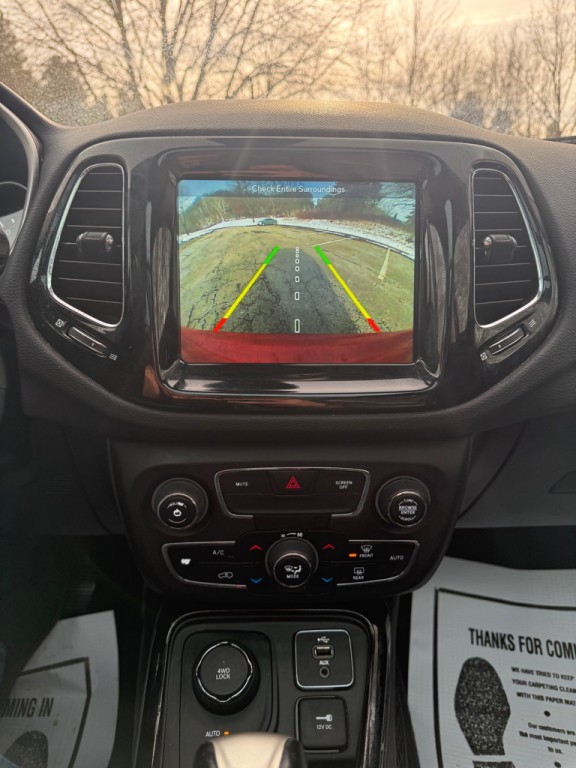 2018 Jeep Compass Image 9