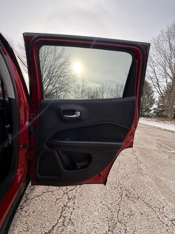 2018 Jeep Compass Image 22