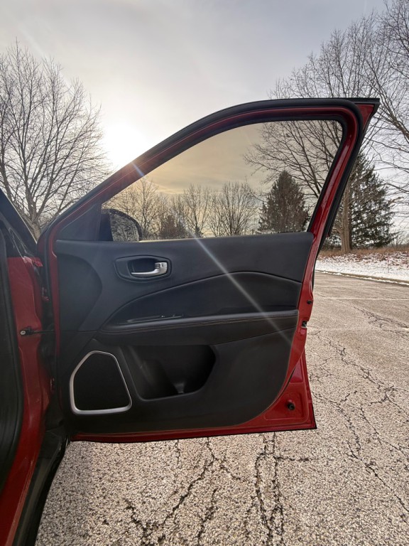 2018 Jeep Compass Image 24