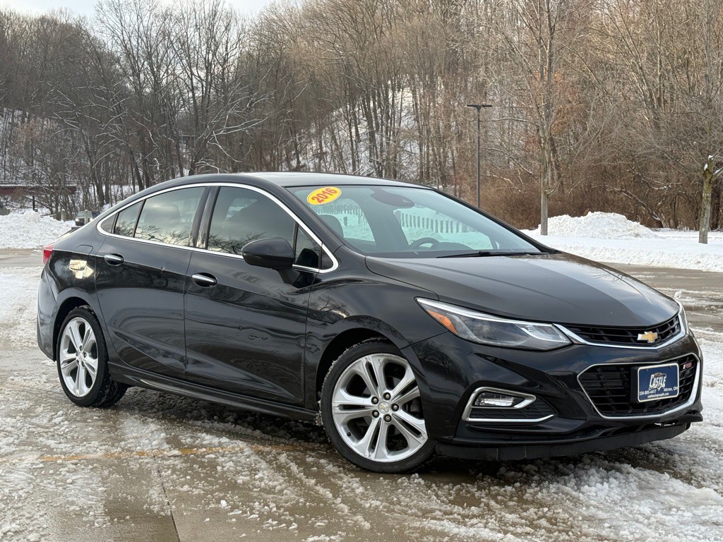 2016 Chevrolet Cruze Image 2
