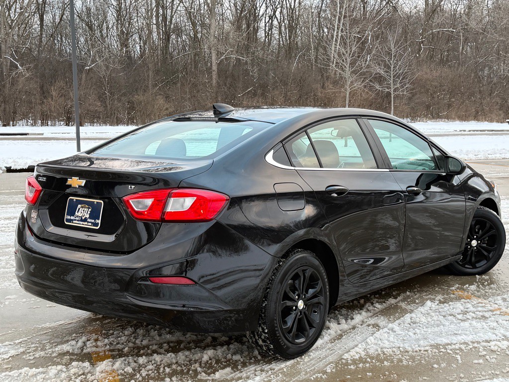 2019 Chevrolet Cruze Image 4