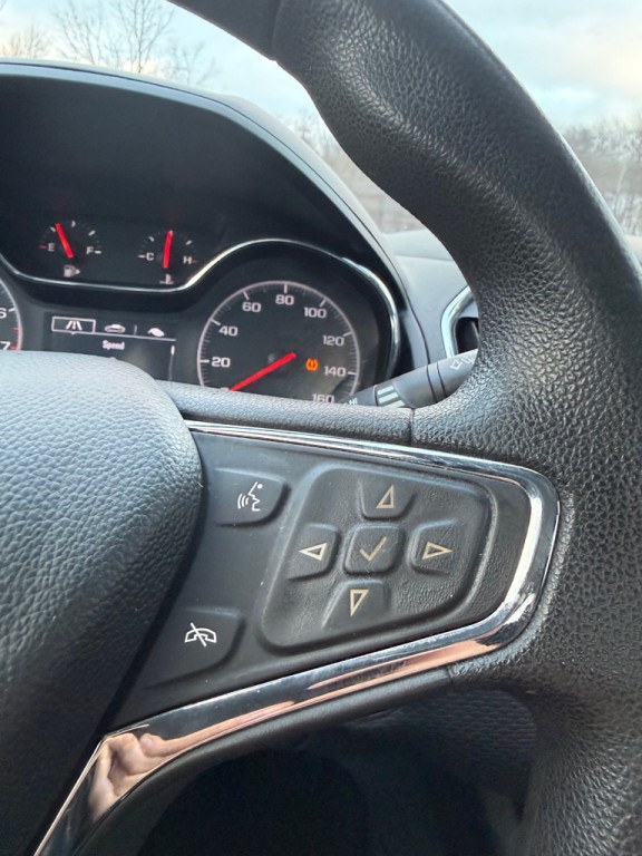 2019 Chevrolet Cruze Image 10