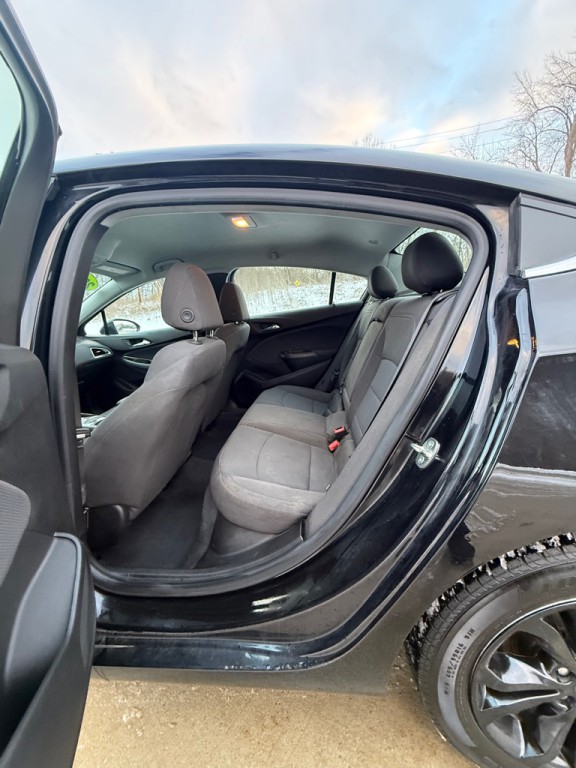 2019 Chevrolet Cruze Image 15