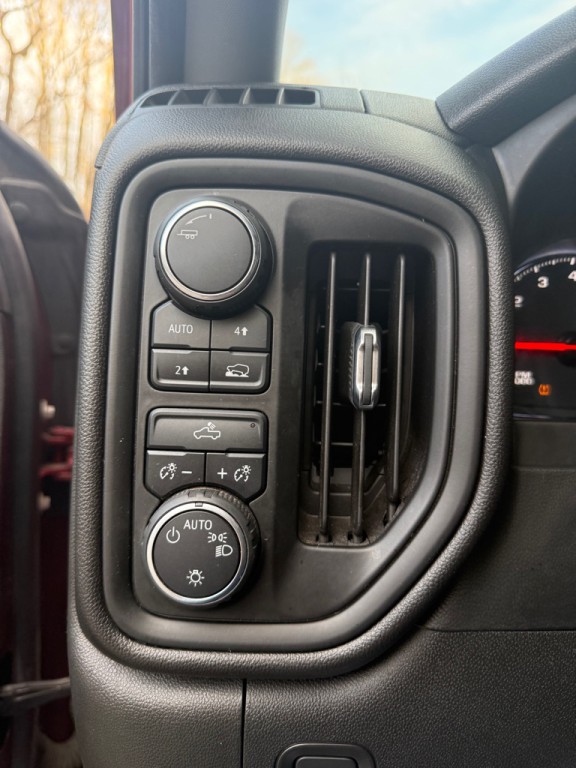 2020 Chevrolet Silverado 1500 Image 11