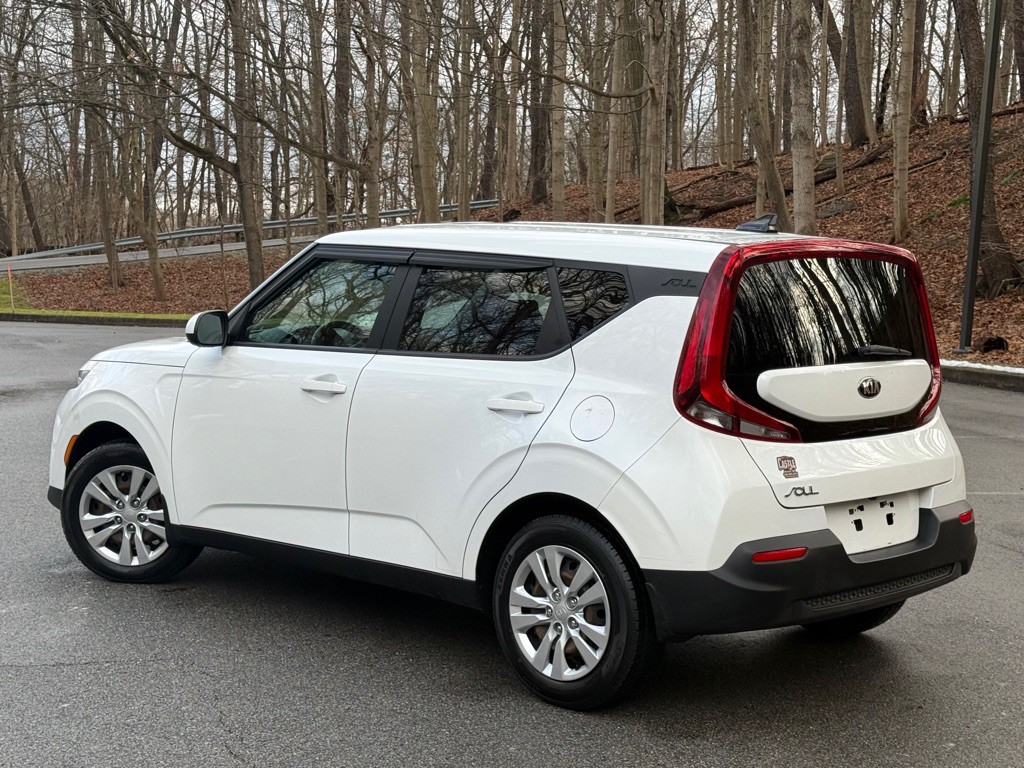 2020 Kia Soul Image 3