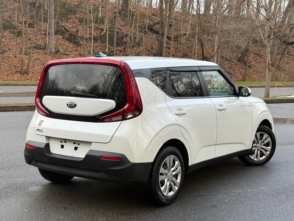 2020 Kia Soul Image 4