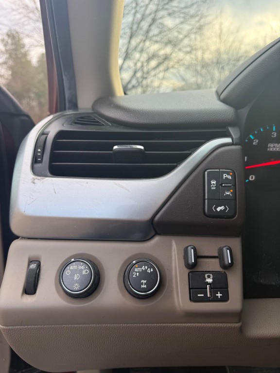 2017 Chevrolet Tahoe Image 11