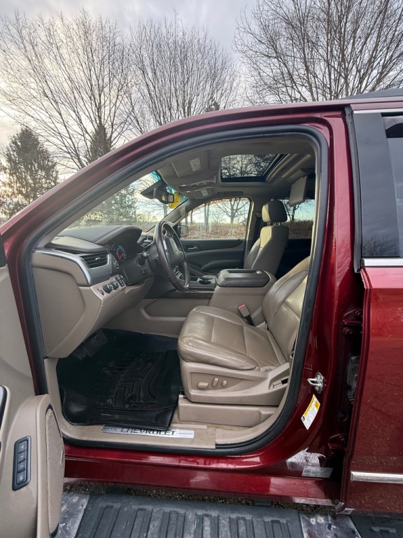 2017 Chevrolet Tahoe Image 12