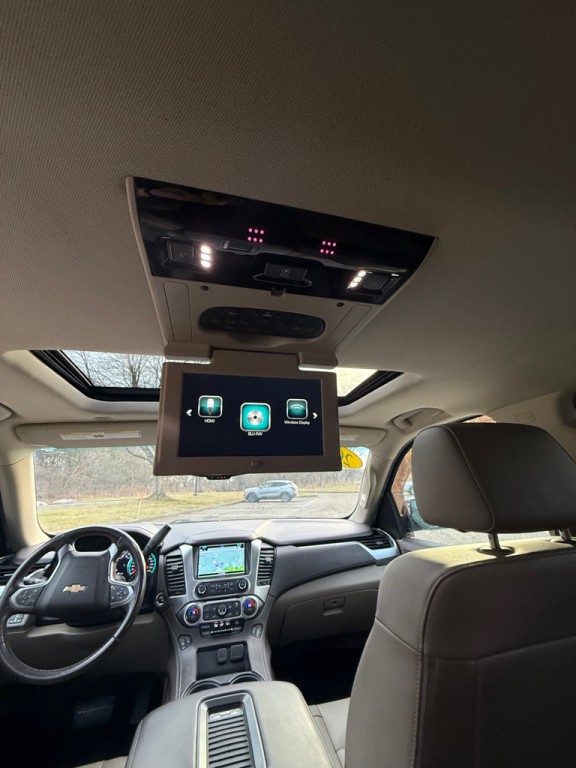 2017 Chevrolet Tahoe Image 17