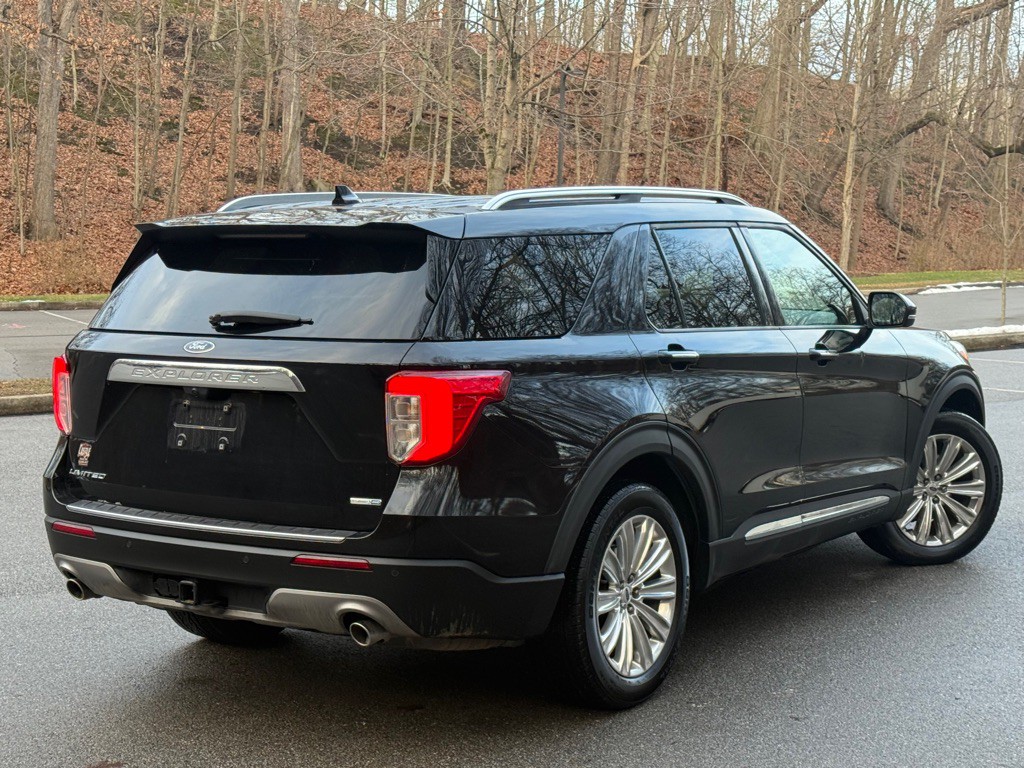 2020 Ford Explorer Image 3