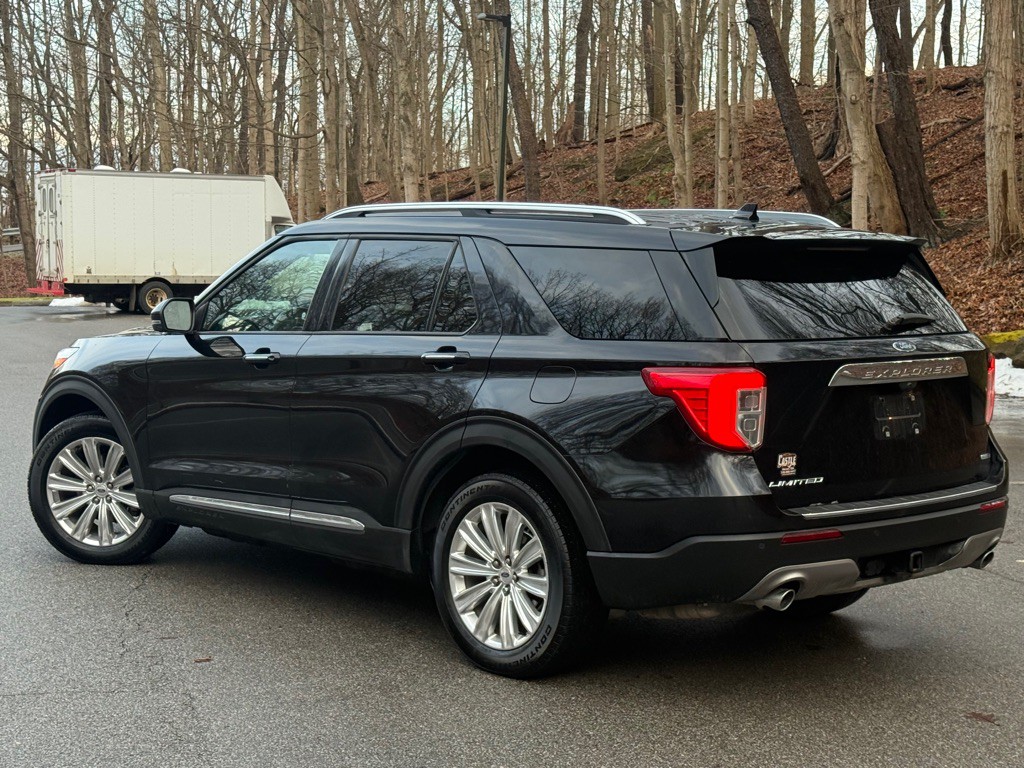 2020 Ford Explorer Image 4