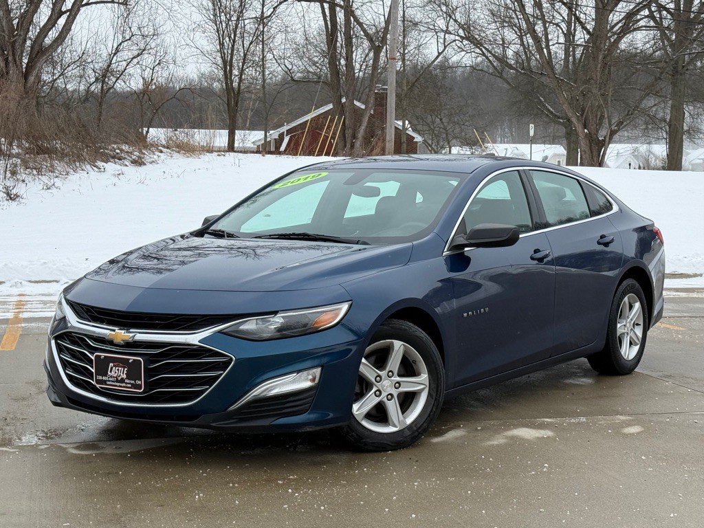 2019 Chevrolet Malibu Image 1