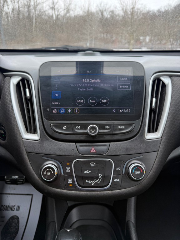 2019 Chevrolet Malibu Image 8