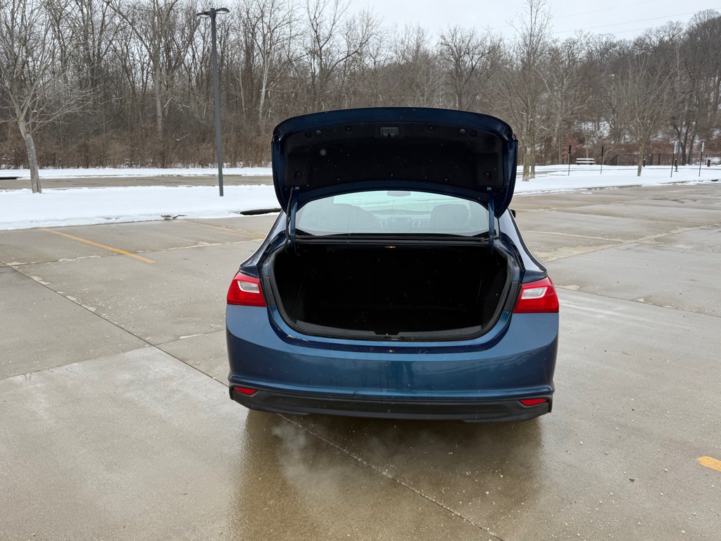 2019 Chevrolet Malibu Image 17