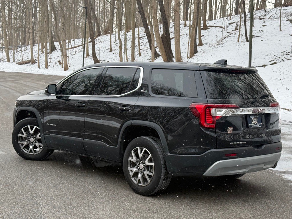 2020 GMC Acadia Image 3