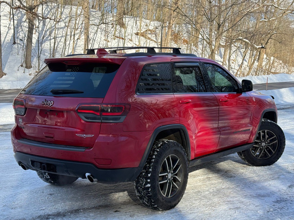 2017 Jeep Grand Cherokee Image 3