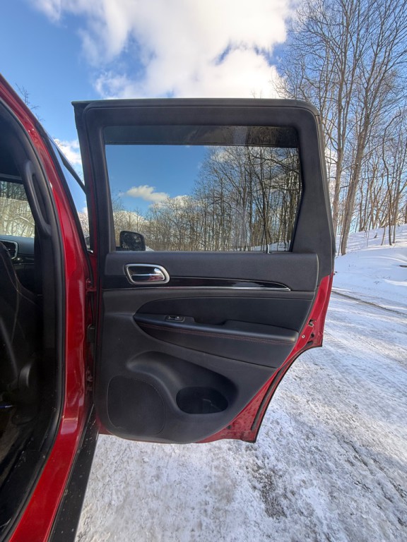 2017 Jeep Grand Cherokee Image 19