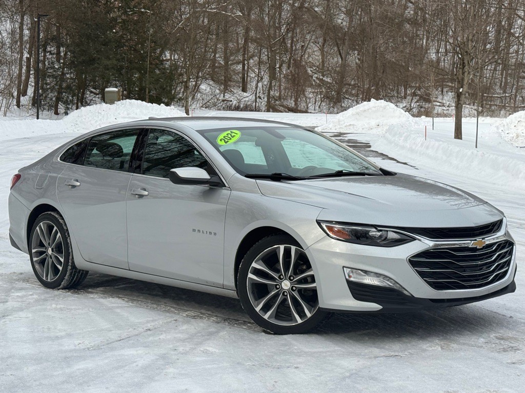 2021 Chevrolet Malibu Image 2