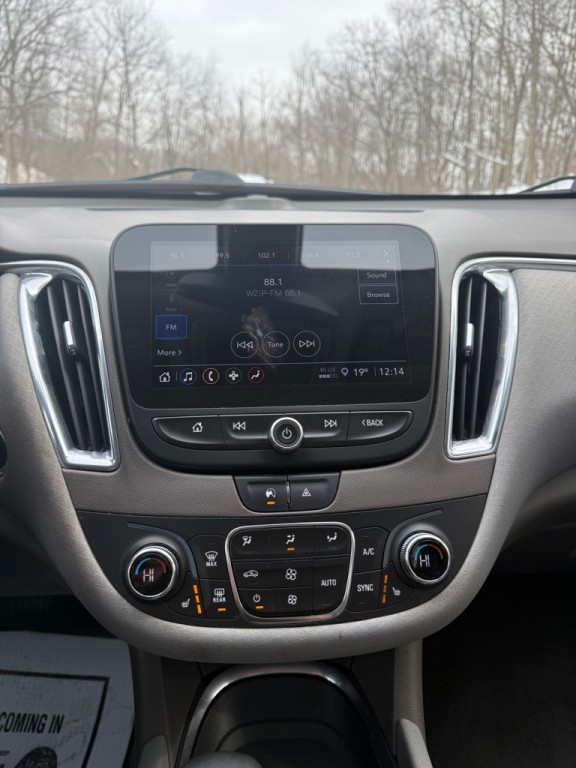 2021 Chevrolet Malibu Image 8