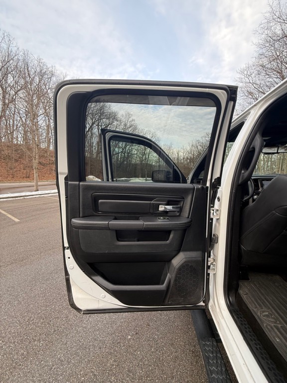 2017 RAM 1500 Image 14