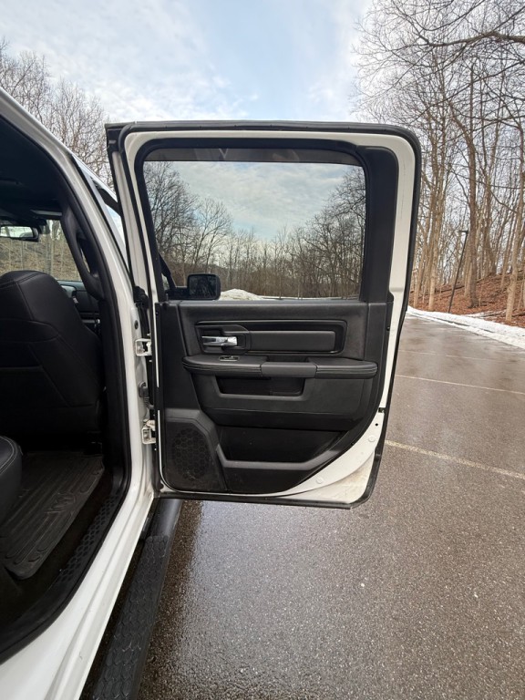 2017 RAM 1500 Image 18