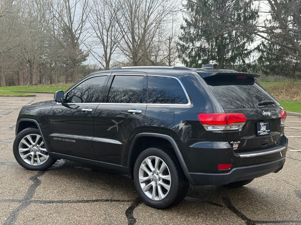 2017 Jeep Grand Cherokee Image 4