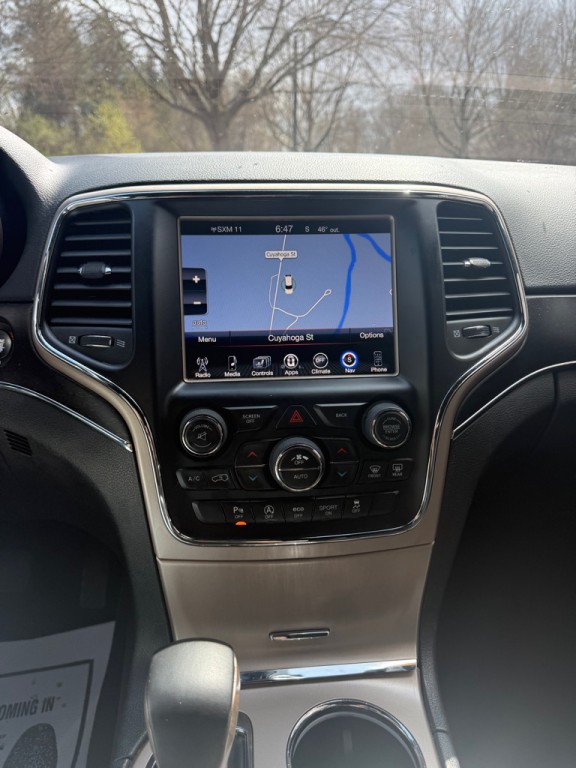 2017 Jeep Grand Cherokee Image 8