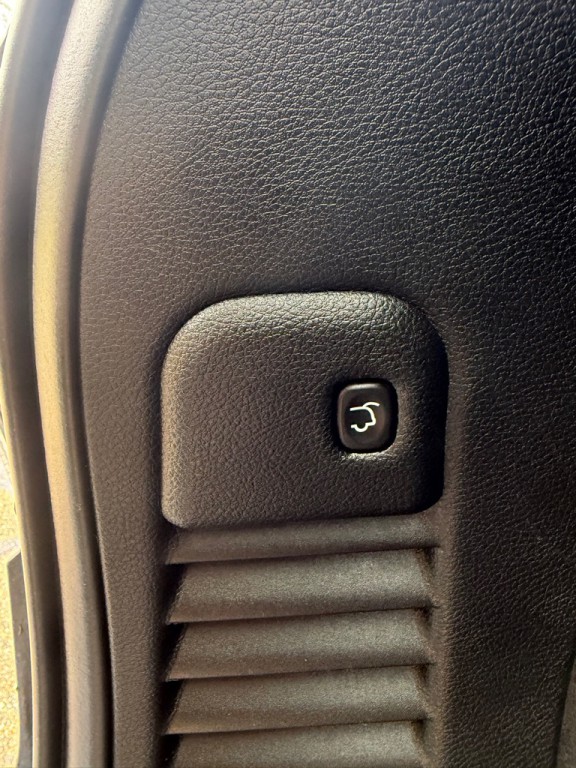 2017 Jeep Grand Cherokee Image 17