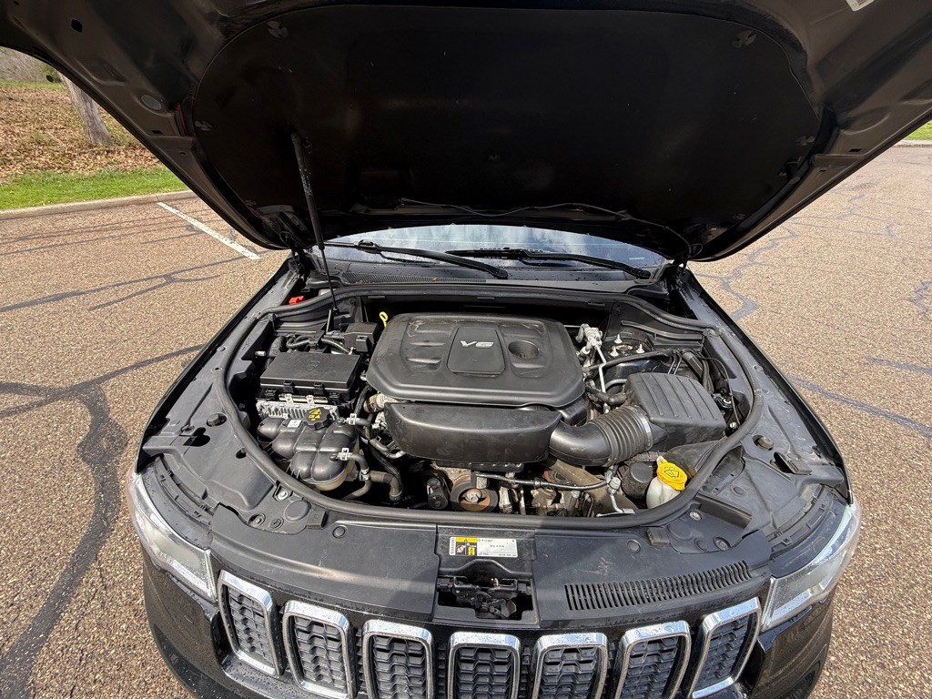 2017 Jeep Grand Cherokee Image 22