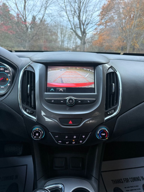 2016 Chevrolet Cruze Image 8