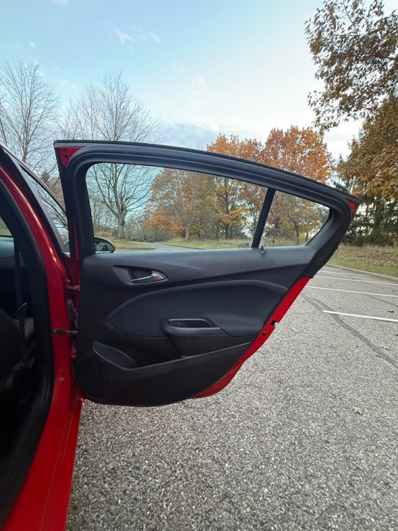 2016 Chevrolet Cruze Image 16