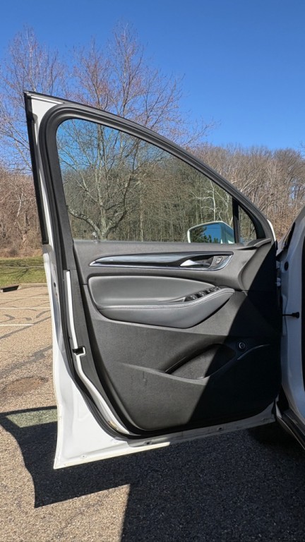 2020 Buick Enclave Image 21