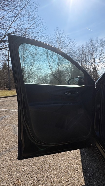 2019 Chevrolet Equinox Image 14