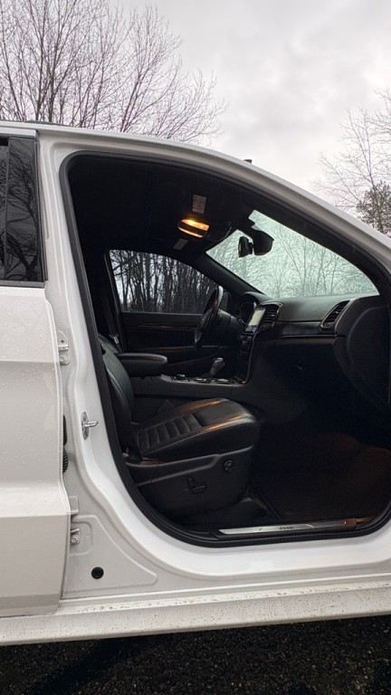 2020 Jeep Grand Cherokee Image 11