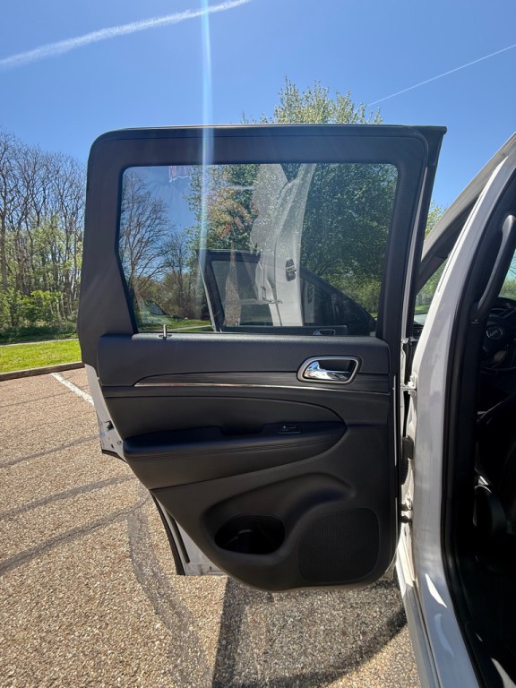 2020 Jeep Grand Cherokee Image 16