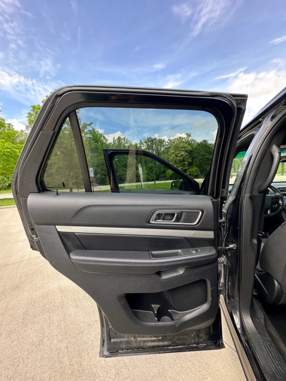 2017 Ford Explorer Image 15