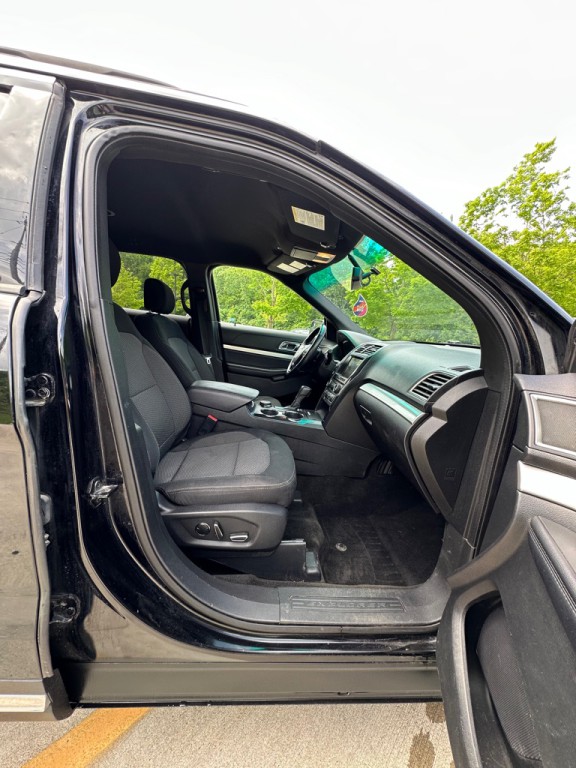 2017 Ford Explorer Image 24